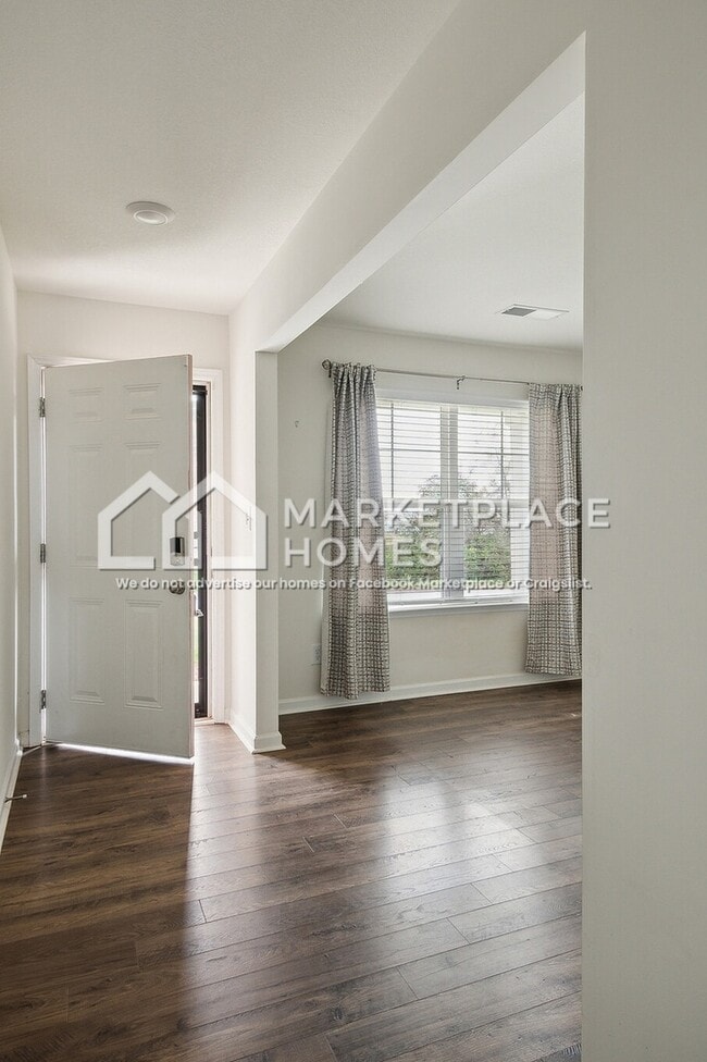 Building Photo - 1623 Sliger St