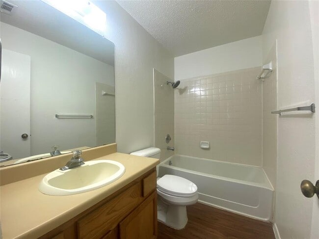 Building Photo - 12309 Dellrey Dr