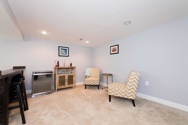 Building Photo - 4002 Spruell Dr