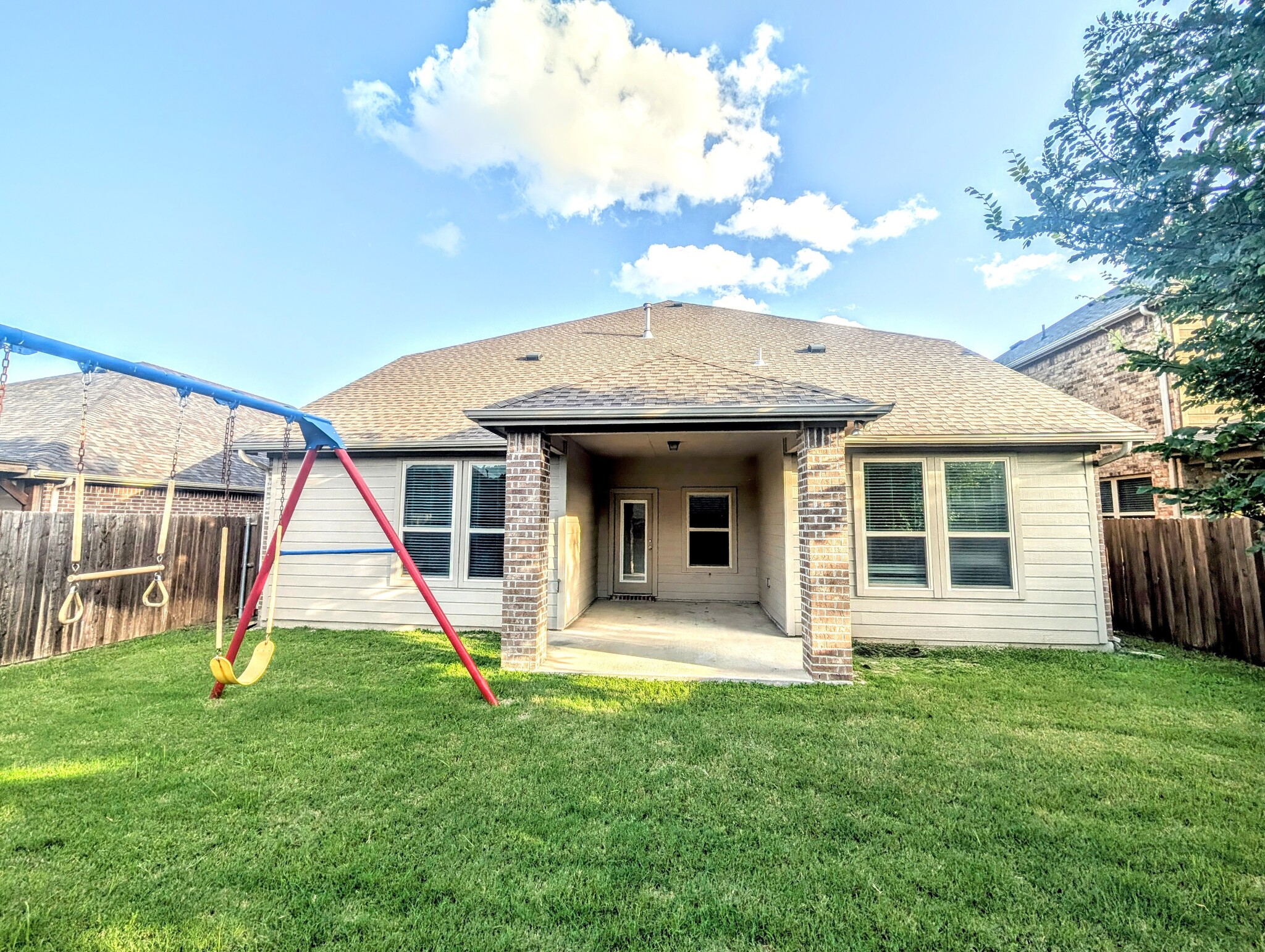 Building Photo - 10104 Kemah Pl