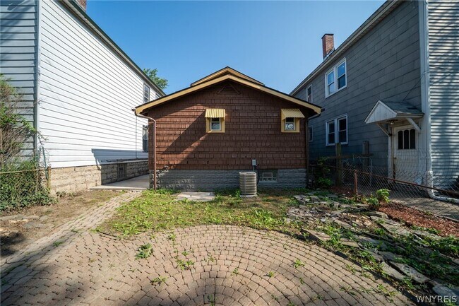 Building Photo - 23 Aldrich Pl