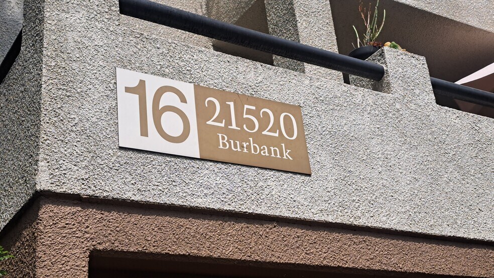 Building Photo - 21520 Burbank Blvd
