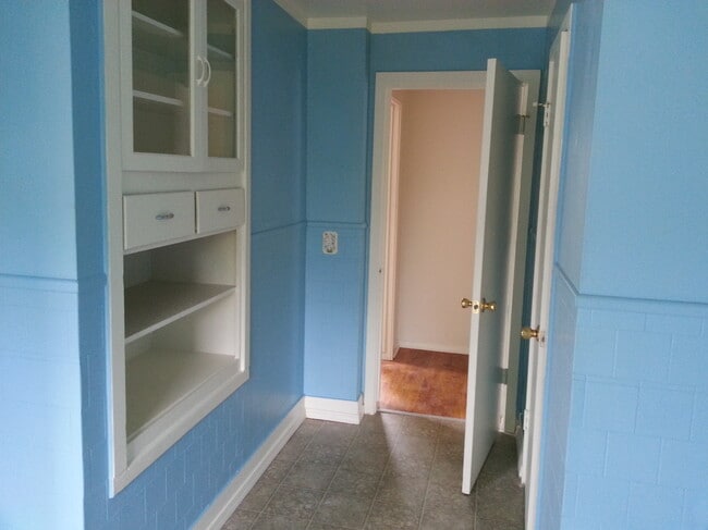 Building Photo - BU724