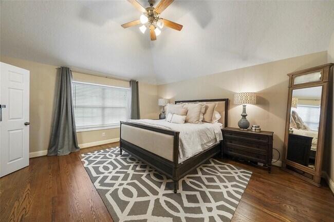 Building Photo - 11530 Wickhollow Ln