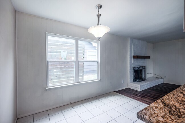Building Photo - 1703 Wagon Gap Dr