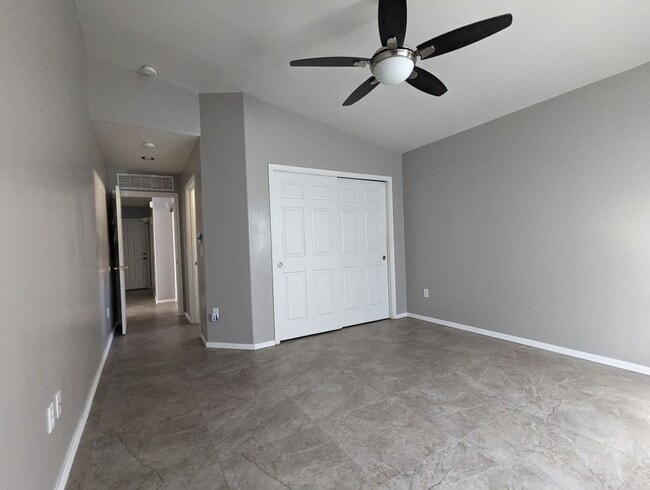 Building Photo - 3 Bedroom 2 Bath Rental in Sahuarita
