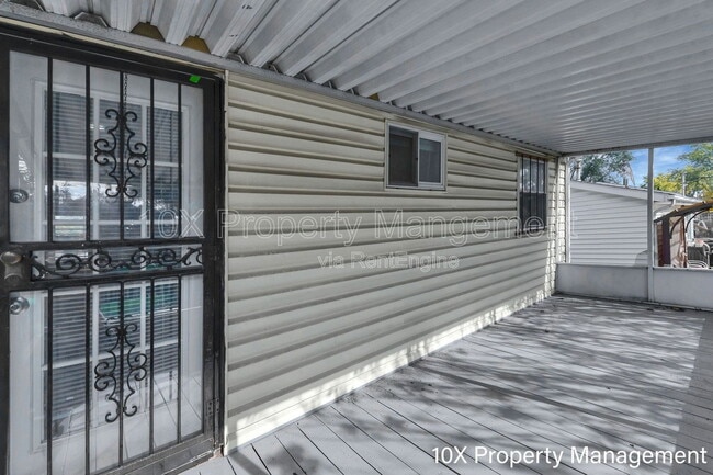 Building Photo - 907 Higbee Dr N