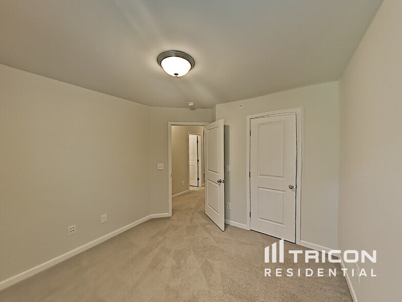 Building Photo - 115 Hickory Sta Ln
