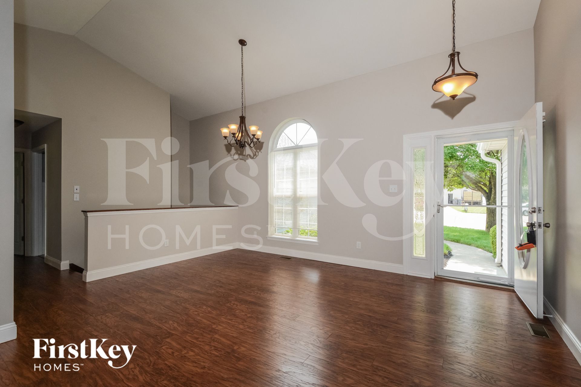 Building Photo - 3249 Silvertrail Ct