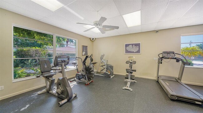 Building Photo - 4800 Gulf of Mexico Dr
