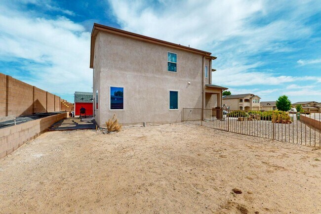 Building Photo - 221 Landing Trail