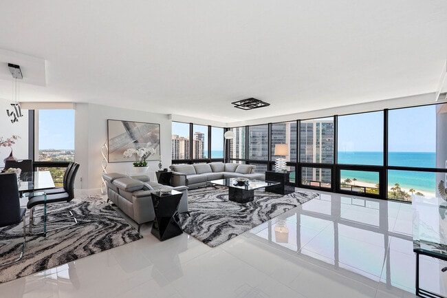 Building Photo - 4751 Gulf Shore Blvd N