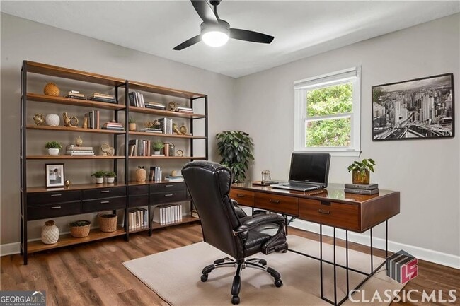 Building Photo - 260 Little St