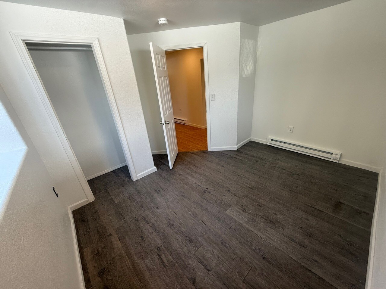 Building Photo - 118 Broadwater Ave