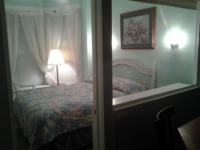 Downstairs bedroom - 61 Cookman Ave