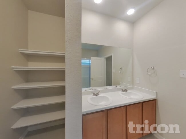 Building Photo - 7210 Barrel Stage