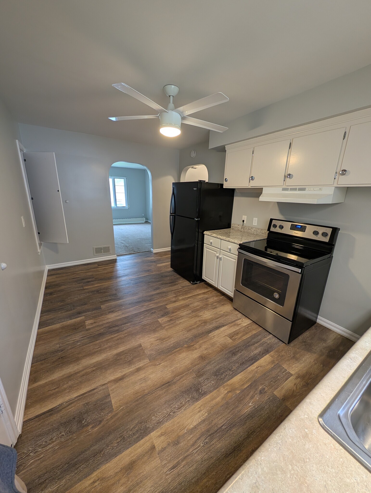 Building Photo - 807 Arlington Ave