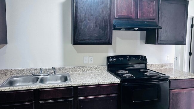 Building Photo - 8903 Terrell Ave