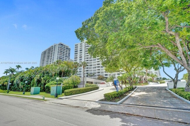Building Photo - 600 Three Islands Boulevard
