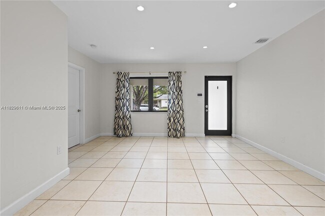 Building Photo - 8100 SW 62nd Pl
