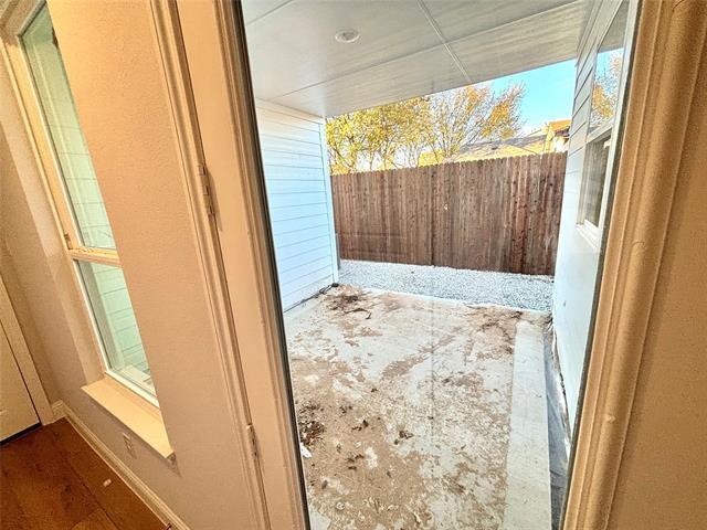 Building Photo - 402 Sunset Ln