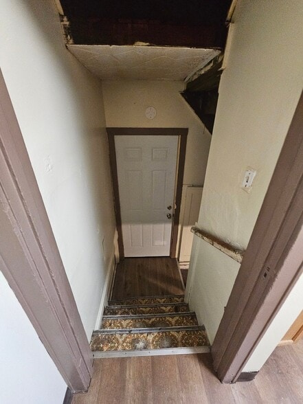 Building Photo - 797 Ogden Ave