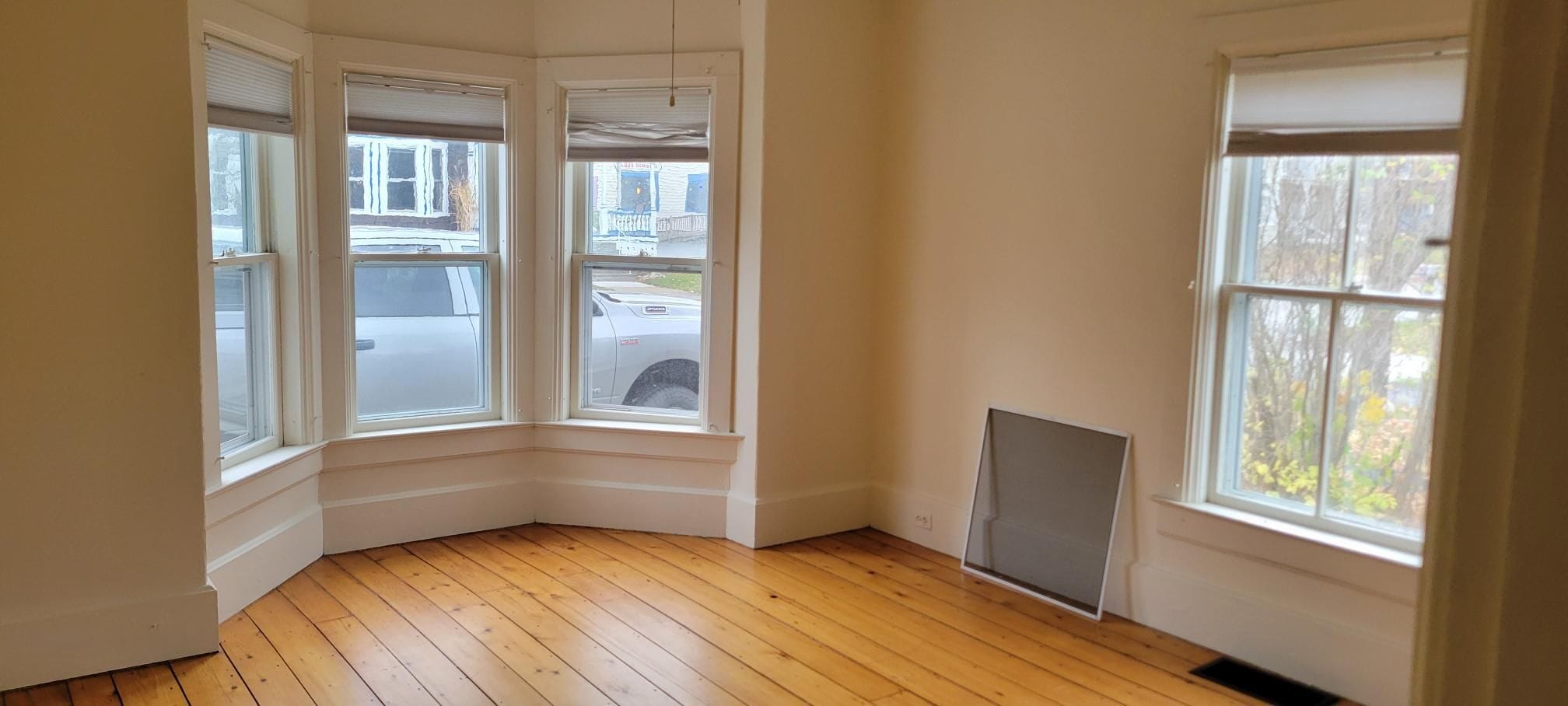 Living room - 56 Elm St