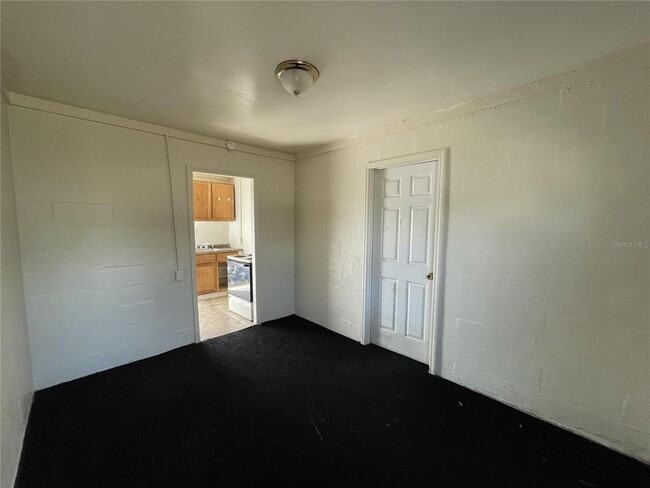 Building Photo - 131 B St