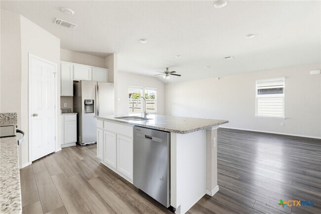 Building Photo - 8806 Brahma Plns Rd