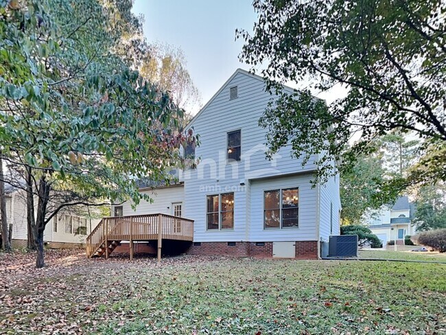 Building Photo - 1305 Groveland Trl