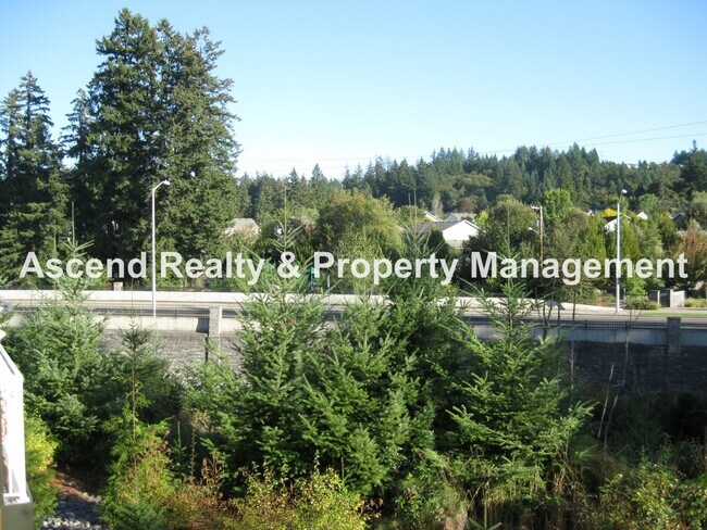 Building Photo - 15330 SW Mallard Dr