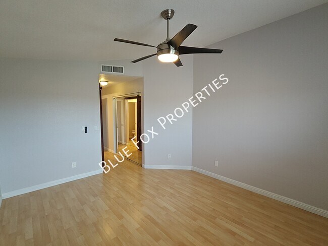 Building Photo - 8854 E Citrus Tree Dr