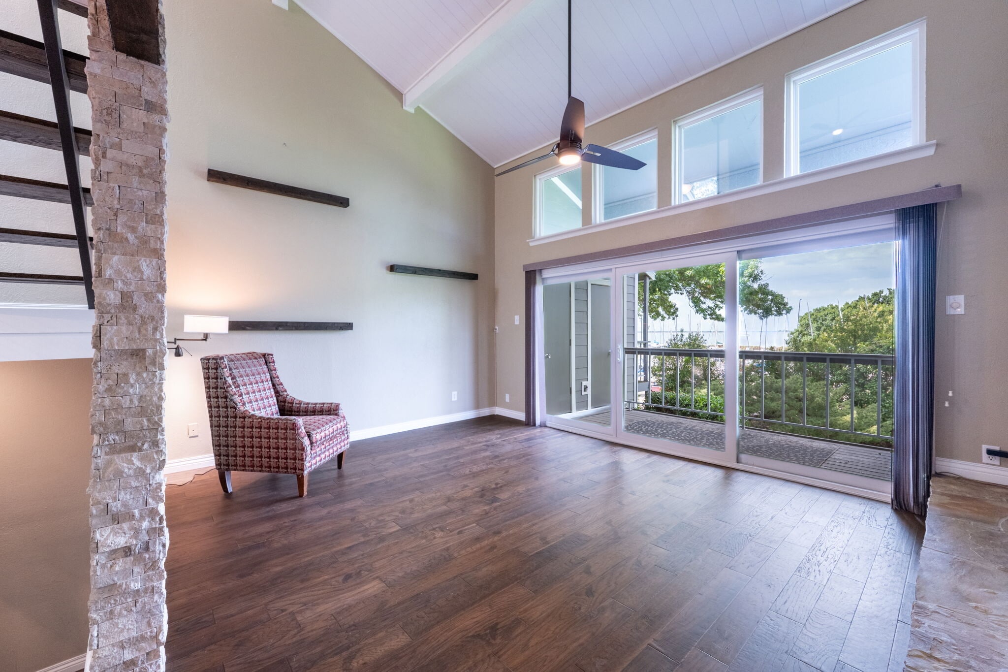 Building Photo - 300 Rush Creek Dr