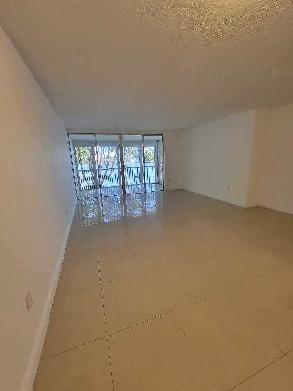 Living room and dinning. Massive clean space - 1670 NE 191st St