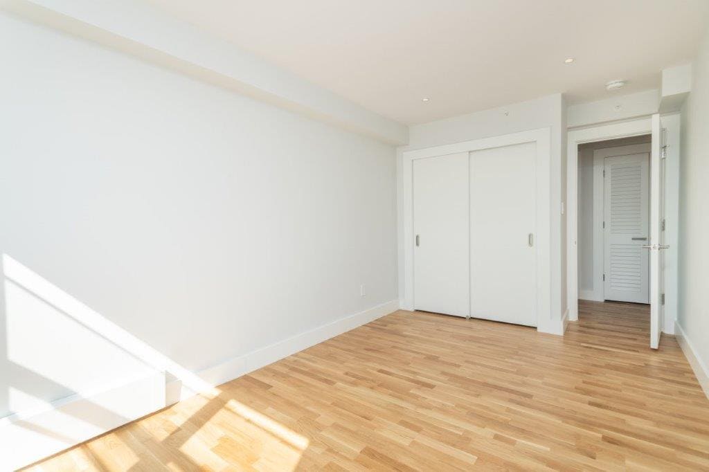 Building Photo - 1422 Columbia Rd