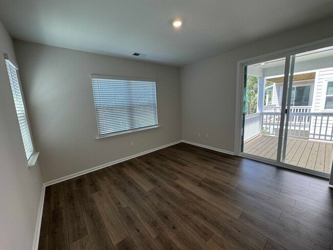 Building Photo - 4 Bedroom Home at Bailey's Cove on Hilton Head Island | Small footprint. Big island life.