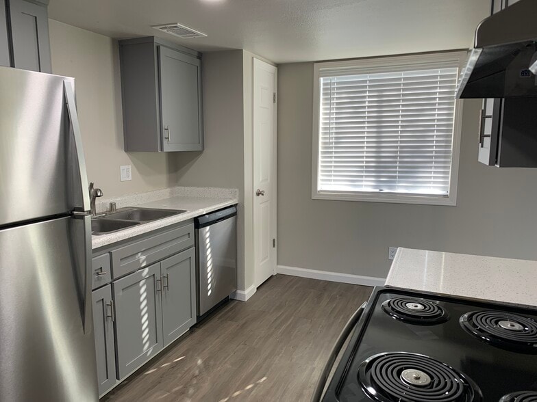 Dry Creek 1227 Corral Creek Ave Paso Robles CA 93446 Apartment Finder