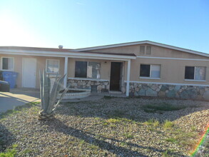 Building Photo - Corner Lot Home Near I-17 and Union Hills