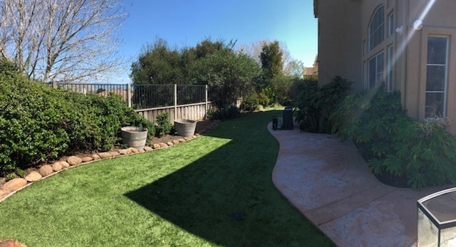 Building Photo - Welcoming and Spacious Las Palmas II Home ...