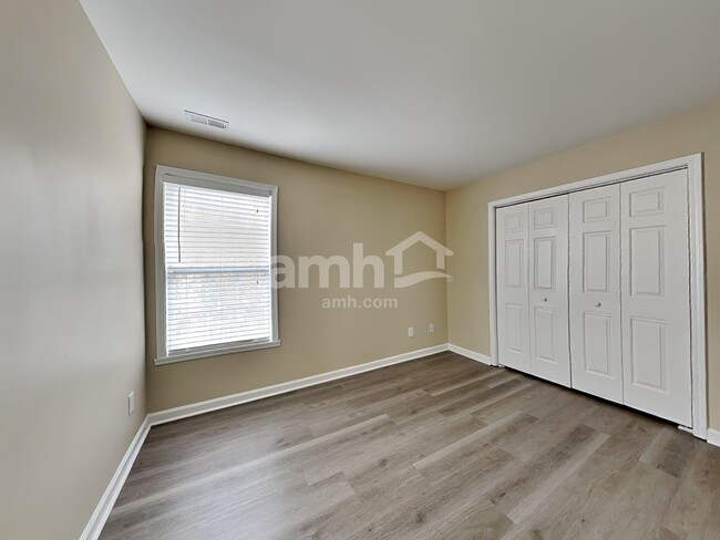 Building Photo - 1309 Fairmont St
