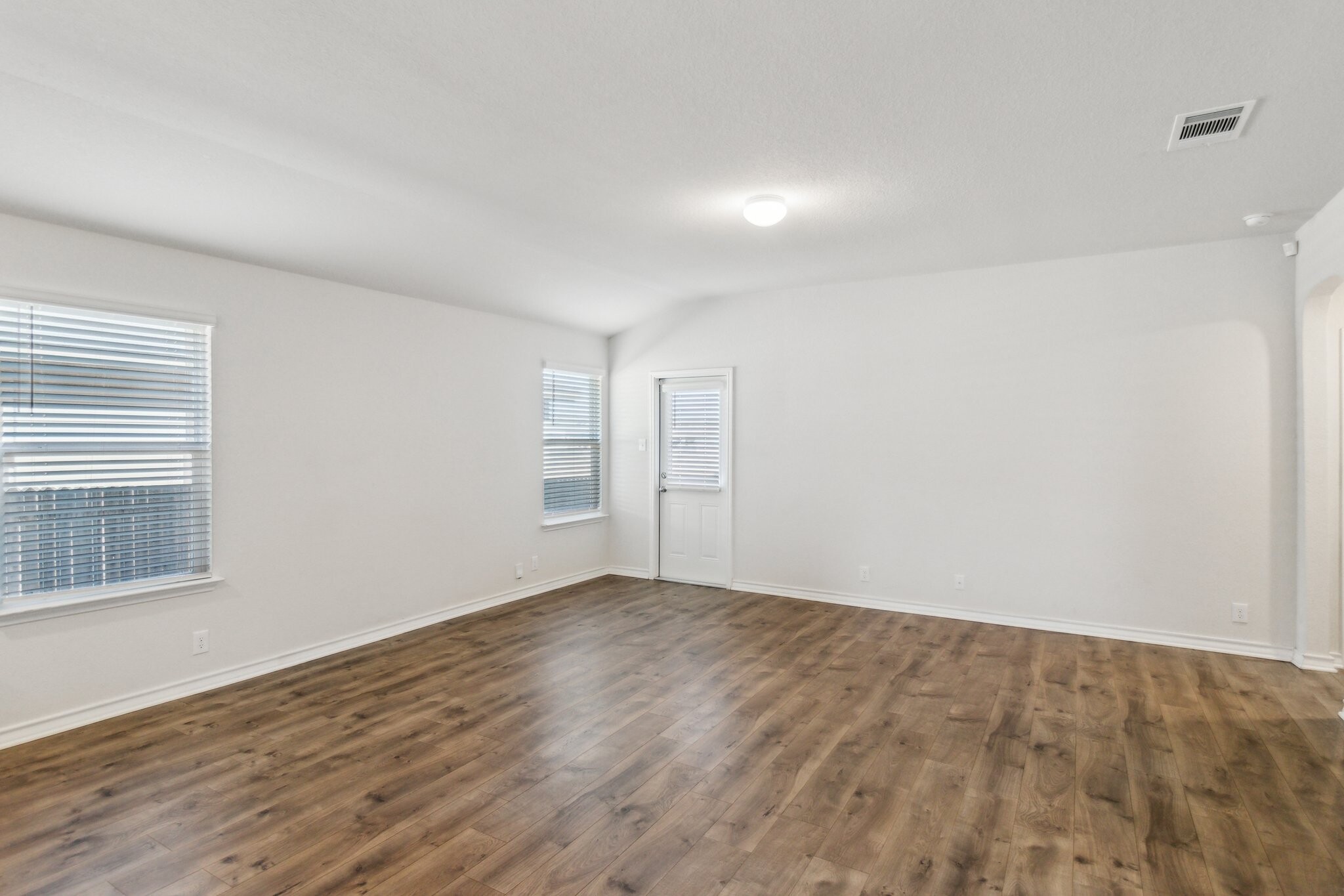 Building Photo - 13003 Minuet Sway