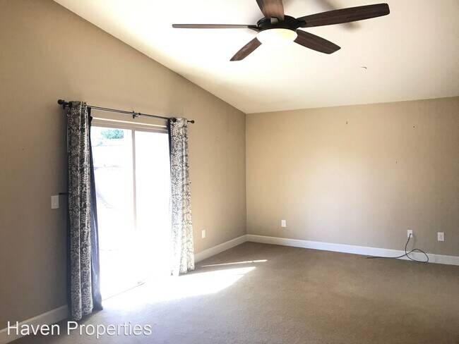 Building Photo - 3 br, 2 bath House - 22615 J St.