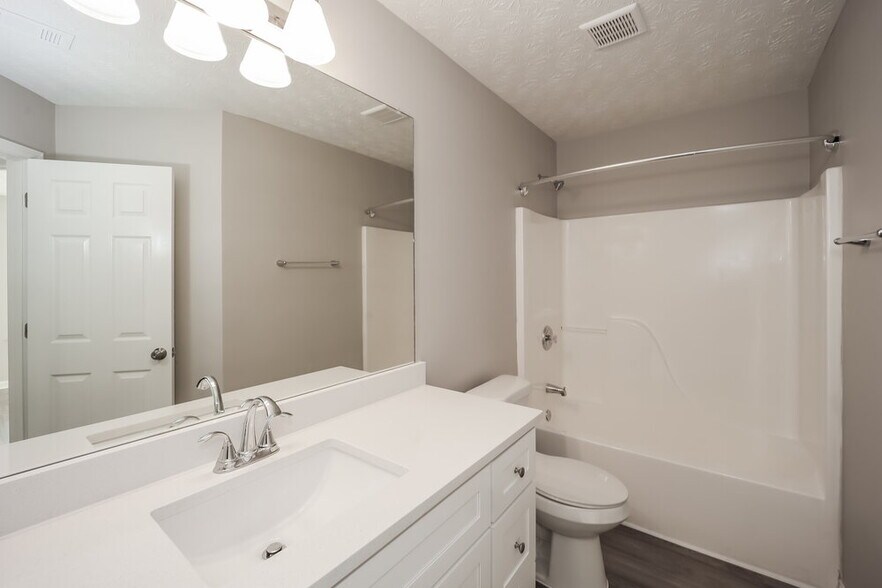 Building Photo - 6846 Lakefield Forrest Dr