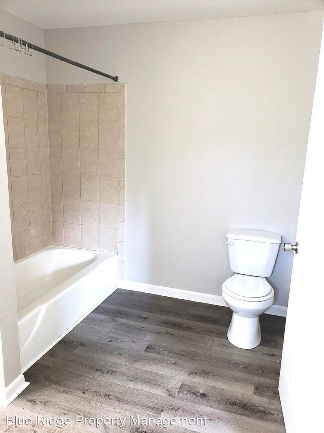 Building Photo - 1 br, 1 bath House - 189 Cedar Point Road #2