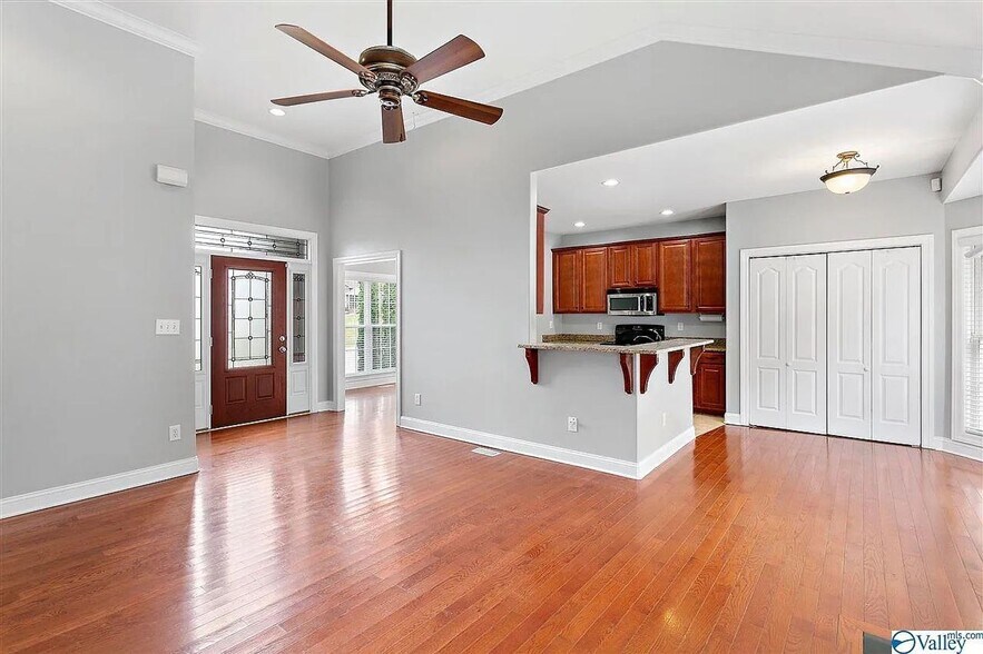 Building Photo - 116 Burwell Cove Dr
