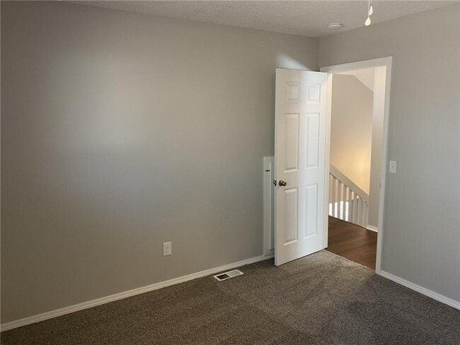 Building Photo - 415 S 20th St