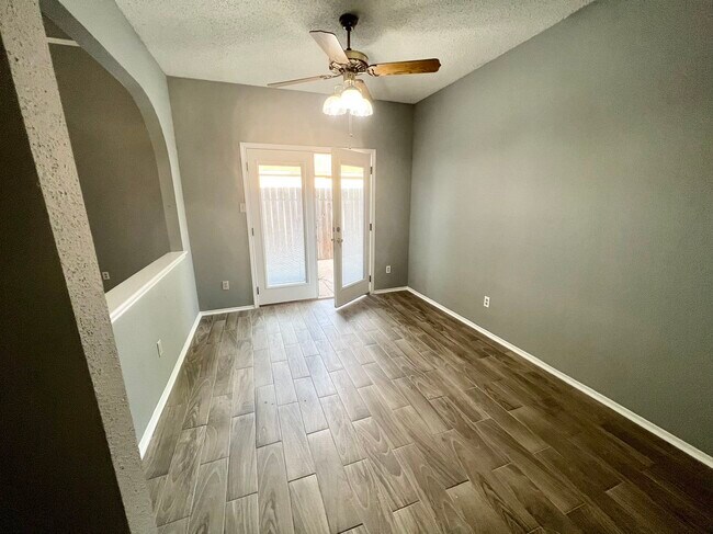 Building Photo - 8035 Trail Side Dr