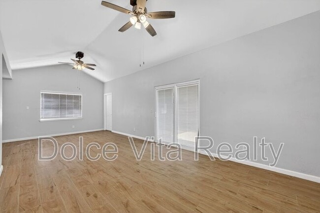 Building Photo - 2113 Gull Ave