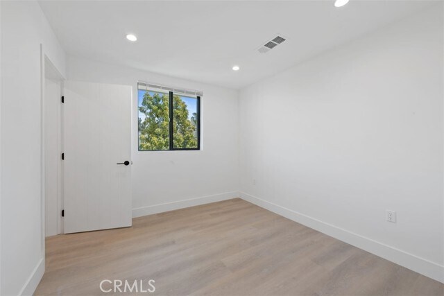 Building Photo - 4810 Mascot St