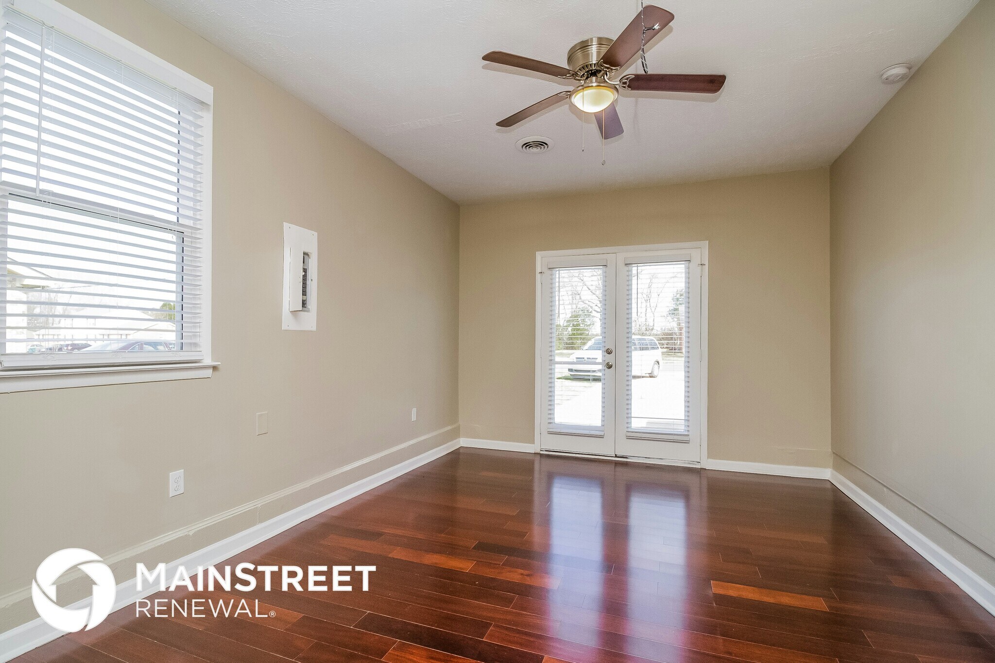 Building Photo - 320 Lake Farm Rd